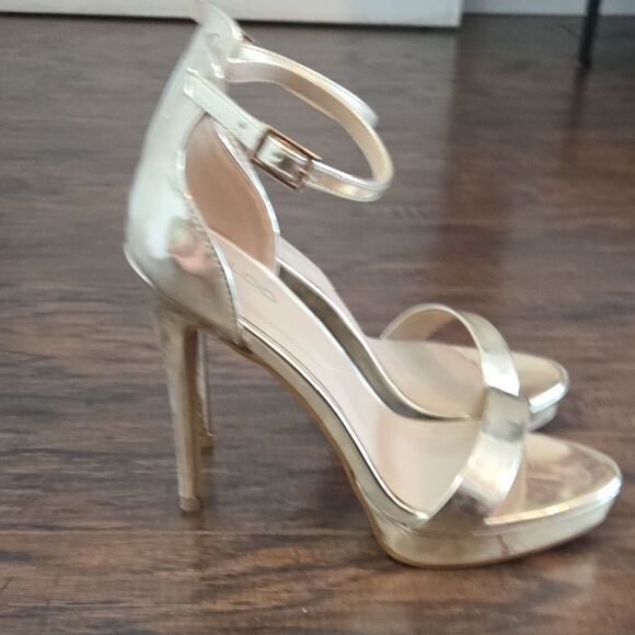 Aldo Gold High-Heeled Sandals with Ankle Strap - Picture 4 of 5